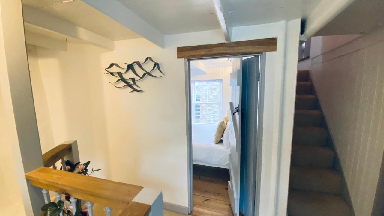 Spindrift Is A Beautiful Newly Refurbished Three Bedroom Private Family House Located On The Old Harbour And The Coastal Path In The Heart Of Beautiful Polperro Buitenkant foto