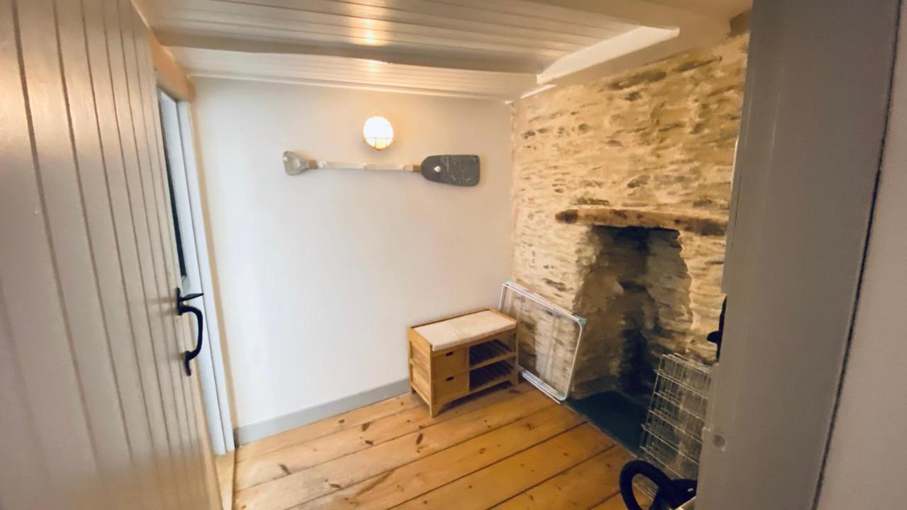 Spindrift Is A Beautiful Newly Refurbished Three Bedroom Private Family House Located On The Old Harbour And The Coastal Path In The Heart Of Beautiful Polperro Buitenkant foto