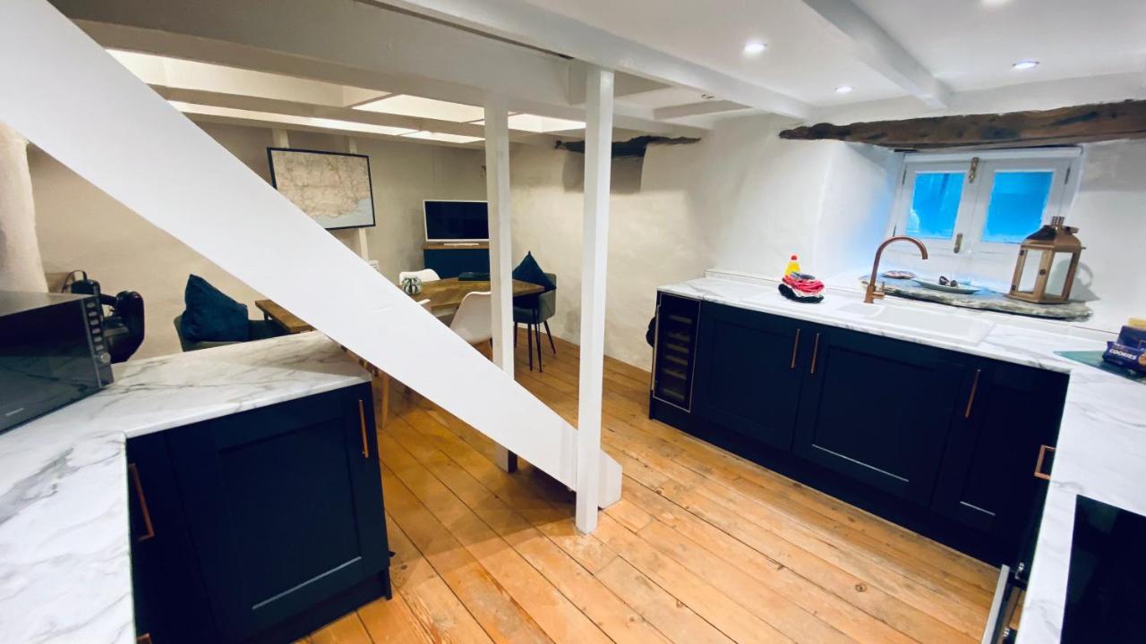 Spindrift Is A Beautiful Newly Refurbished Three Bedroom Private Family House Located On The Old Harbour And The Coastal Path In The Heart Of Beautiful Polperro Buitenkant foto