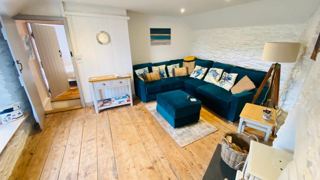 Spindrift Is A Beautiful Newly Refurbished Three Bedroom Private Family House Located On The Old Harbour And The Coastal Path In The Heart Of Beautiful Polperro Buitenkant foto