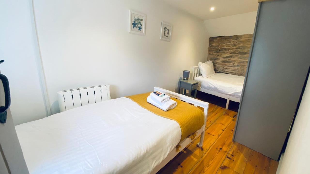 Spindrift Is A Beautiful Newly Refurbished Three Bedroom Private Family House Located On The Old Harbour And The Coastal Path In The Heart Of Beautiful Polperro Buitenkant foto