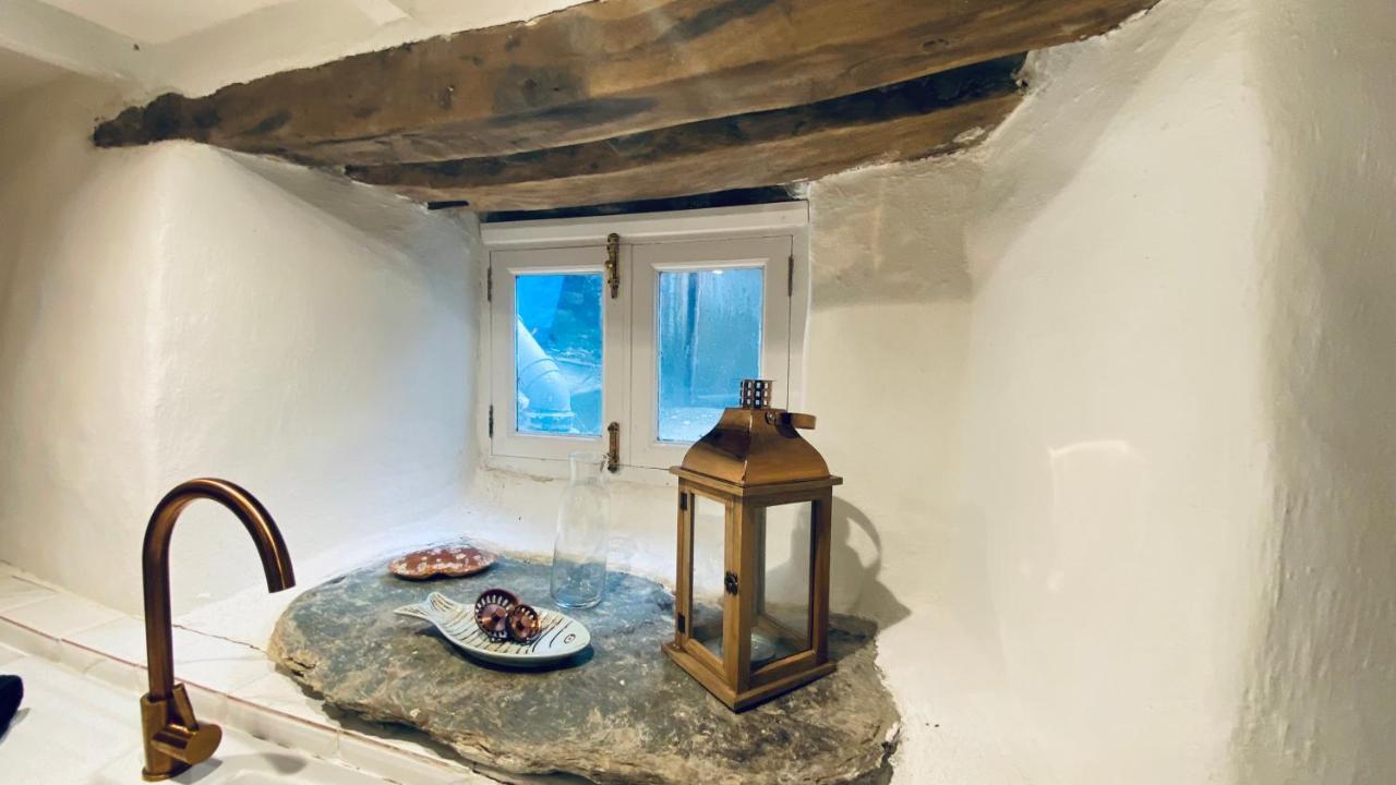 Spindrift Is A Beautiful Newly Refurbished Three Bedroom Private Family House Located On The Old Harbour And The Coastal Path In The Heart Of Beautiful Polperro Buitenkant foto